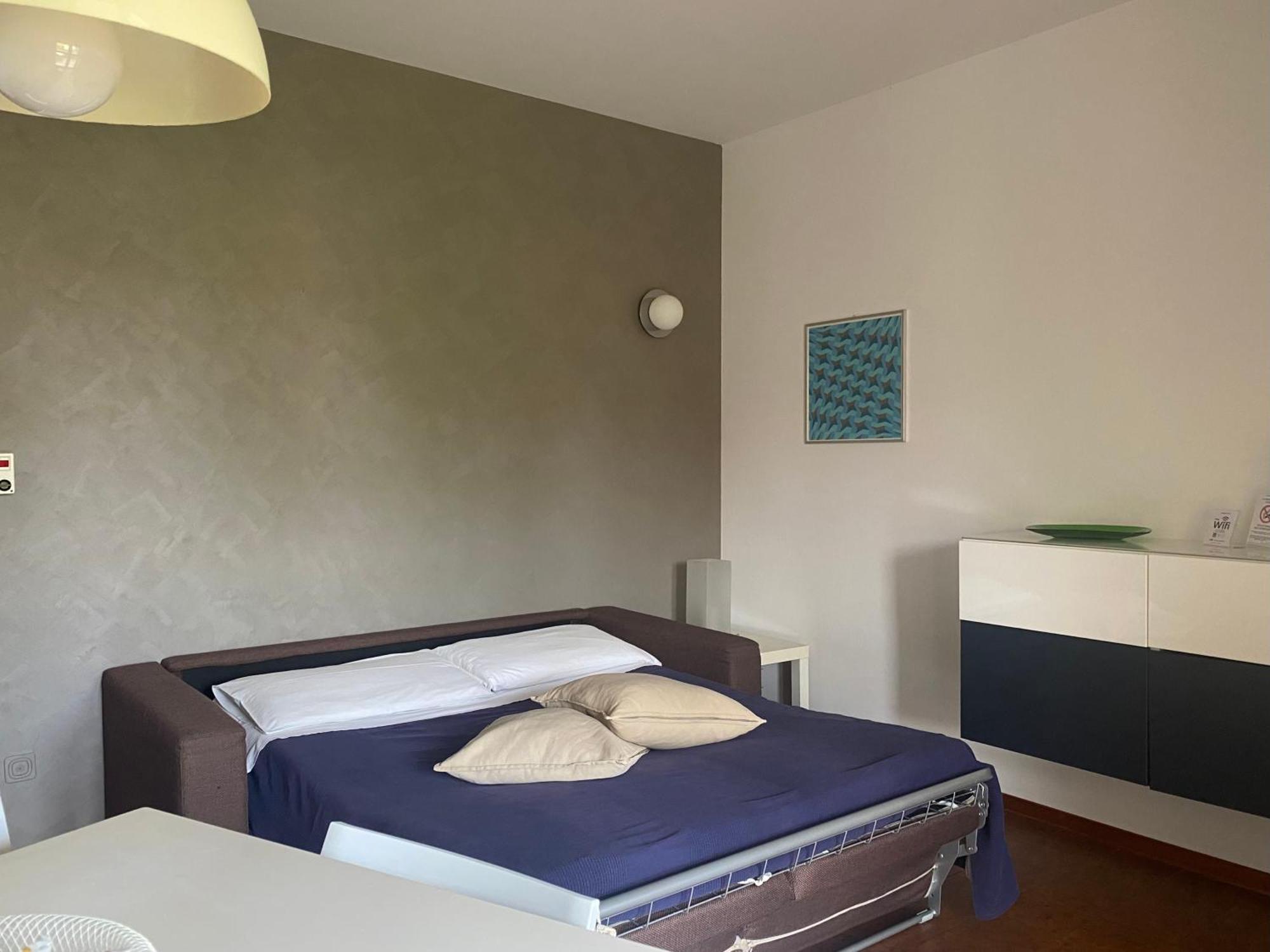 Jolly Apartments Sirmione Room photo